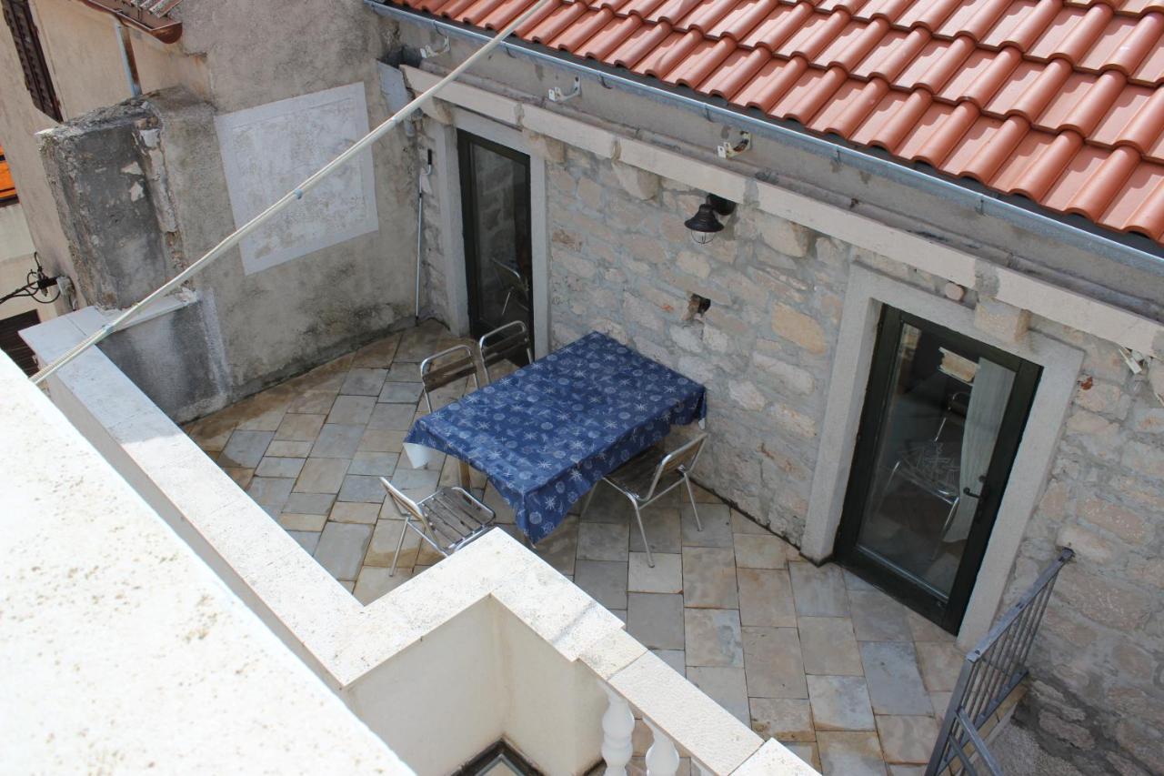 Apartments Voltera Parking Space Near The House Betina  Exterior photo
