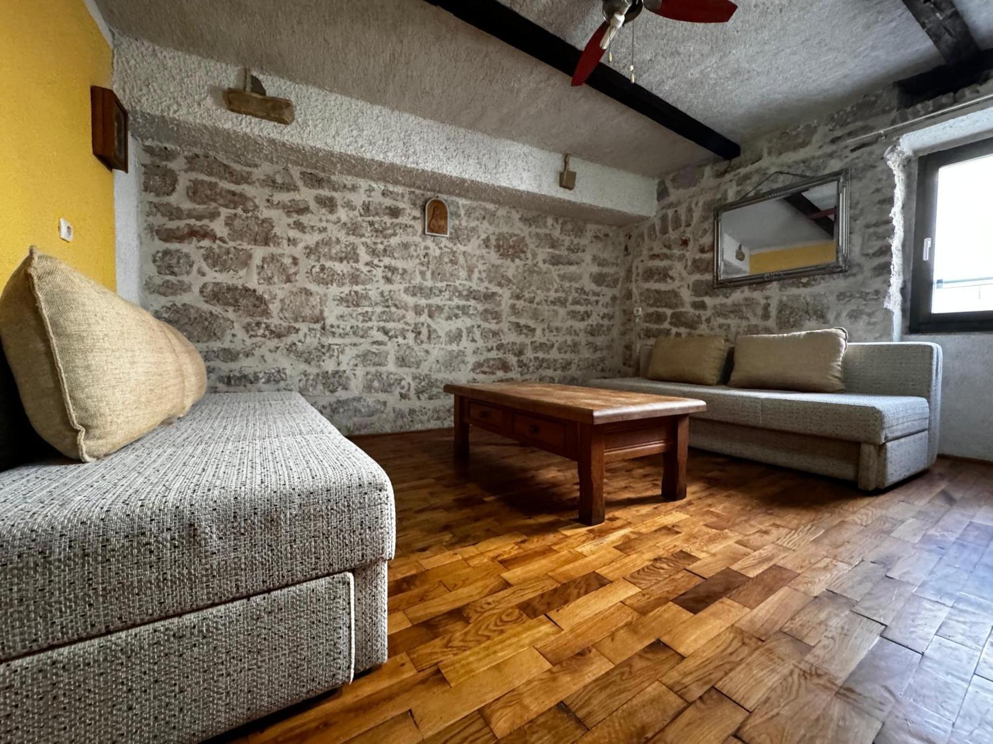 Apartments Voltera Parking Space Near The House Betina  Exterior photo